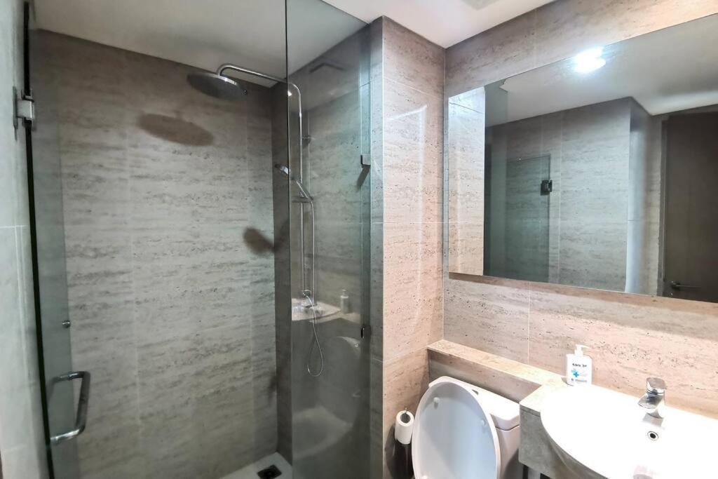 Pik Family 2 Bedroom, 5 Beds & Balcony Best View Jakarta Eksteriør billede
