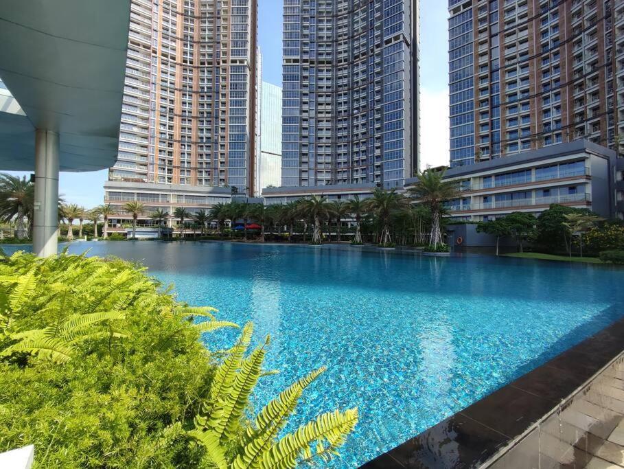 Pik Family 2 Bedroom, 5 Beds & Balcony Best View Jakarta Eksteriør billede